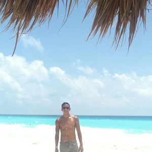 Meet your Posher, Isidro